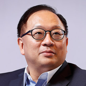 Photo of Dr. Toa Charm