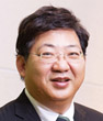 Photo of Prof Simon Ho